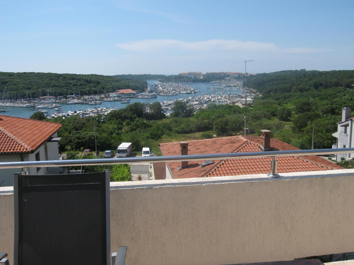 Zimmer F2 Apartment Pula Bagian luar foto
